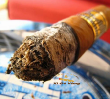 Xì gà Cohiba behike 52 cháy