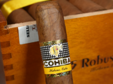 Xì gà Cohiba Robusto
