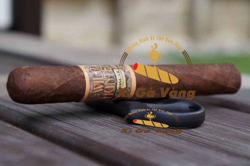 Xì Gà Vàng mang đến cho bạn những điếu cigar Leaf by Oscar nguyên bản 