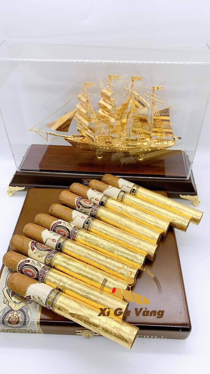 alec-bradley-medalist-toro-dat-vang-avatar điếu xì gà medalist dát vàng