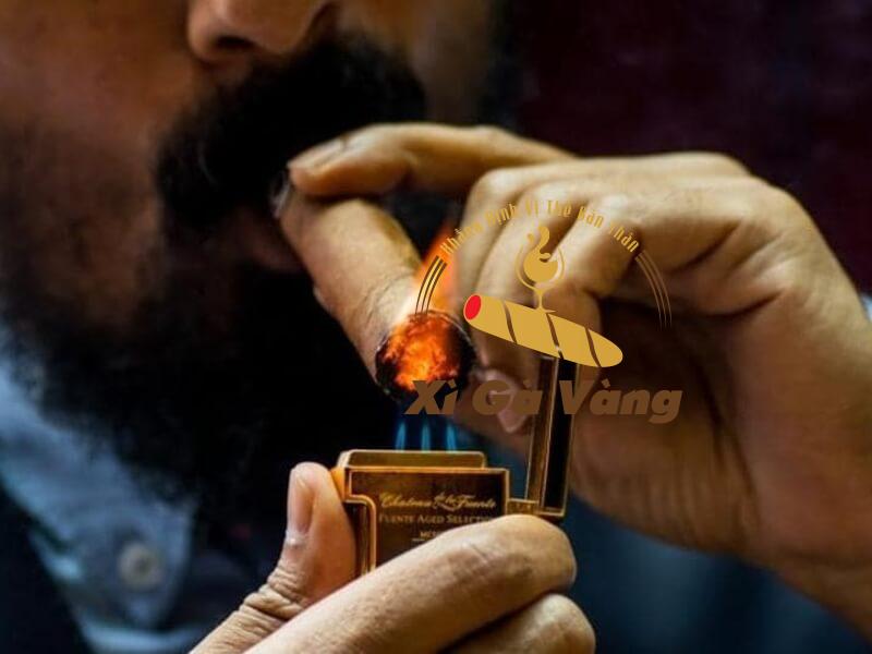 Thưởng thức hương vị xì gà 3 triệu 1 điếu thơm ngon
