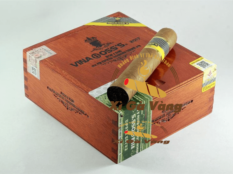 Xì gà Vinaboss 60 trong hộp gỗ tuyết tùng