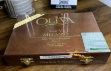 đơn vị phân phối Oliva Serie V Melanio Maduro No.4