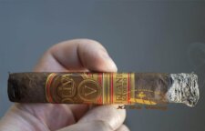 xì gà Oliva Serie V Melanio Maduro No.4 là lựa chọn thích hợp