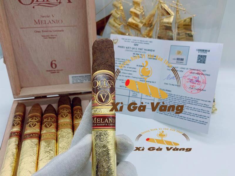 mo-ta-Oliva-sample-6-dat-vang Điếu xì gà Oliva Sample 6 được dát vàng