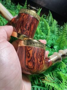 Tẩu hút xì gà bằng sừng rất dễ bảo quản