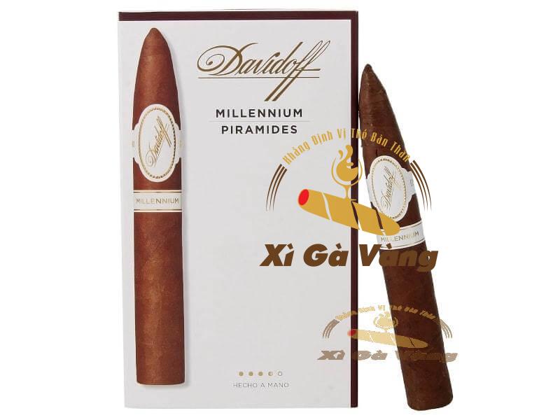 Davidoff-Millennium-Piramides-hop-4-dieu-1 So sánh cigar Davidoff Millennium Piramides với các dòng khác