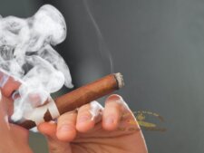 Giai đoạn cuối khi thưởng thức Davidoff Signature Petit Corona