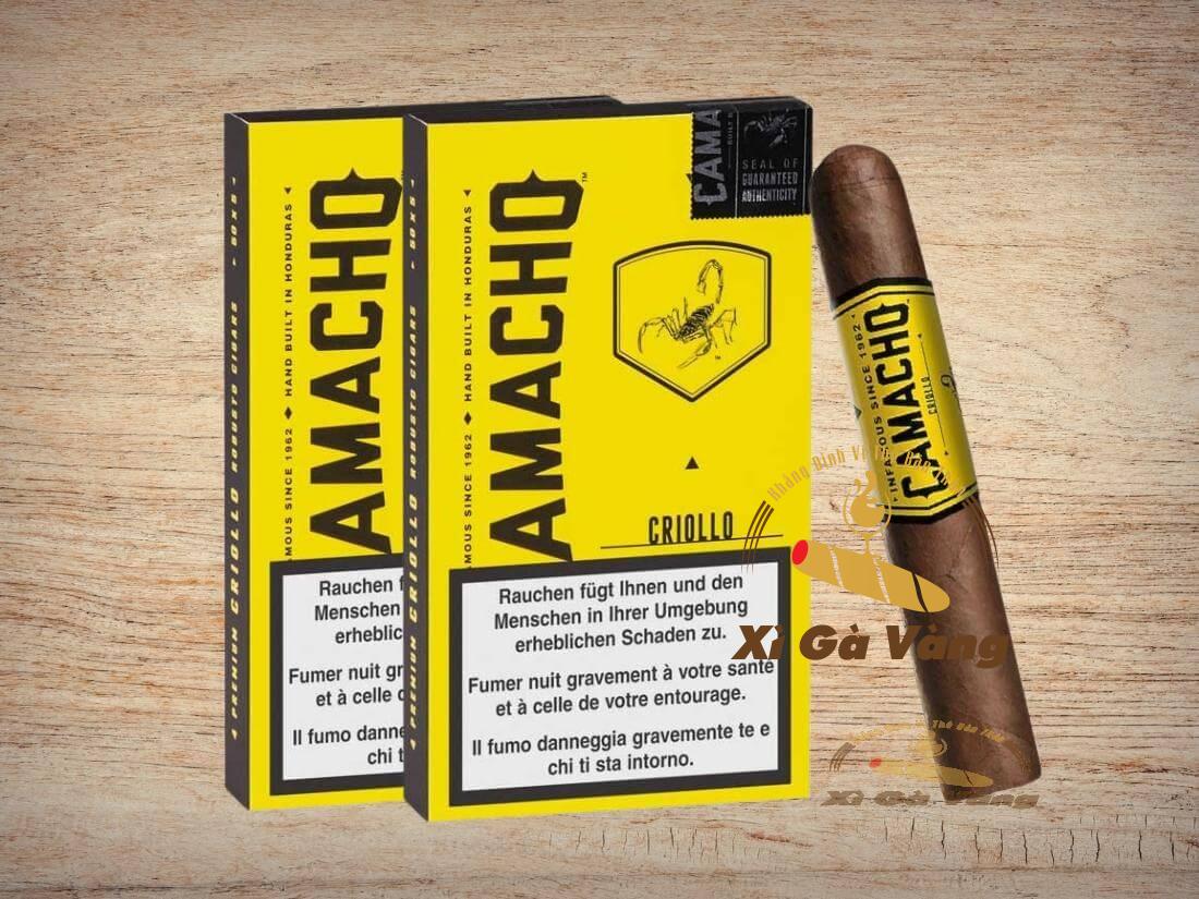 Danh-gia-hinh-thuc-cua-Camacho-Criollo-Bold-Robusto-hop-5-dieu Điếu xì gà có hình dạng Robusto tinh tế và cân đối