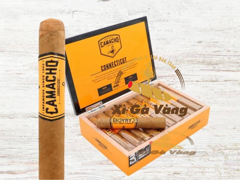 danh-gia-hinh-thuc-Camacho-Connecticut-Robusto Camacho Connecticut Robusto tinh tế, tỉ mỉ từ bên ngoài đến bên trong