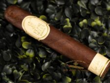 Đánh giá hình thức và kết cấu điếu xì gà