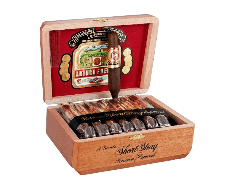 Danh-gia-hinh-thuc-cua-xi-ga-Arturo-Fuente-Hemingway-Short-Story HÌnh thức bên ngoài của Arturo Fuente Hemingway Short Story