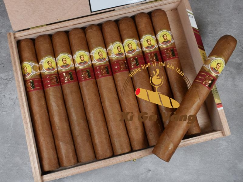 Đánh giá hình thức của xì gà Bolivar Libertador LCDH hộp 10 điếu