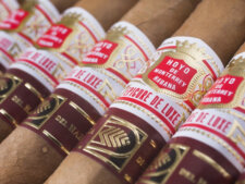 Đánh giá hình thức của Hoyo De Monterrey Epicure Deluxe