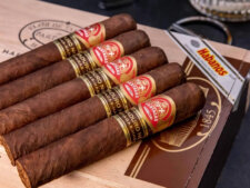 Đánh giá hình thức bên ngoài của Partagas Maduro No.1