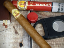 Đánh giá hương vị của xì gà Bolivar Tubos No.3