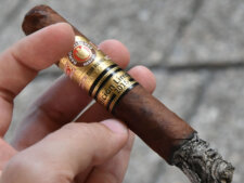 Đánh giá hương vị của xì gà Ramon Allones Limited