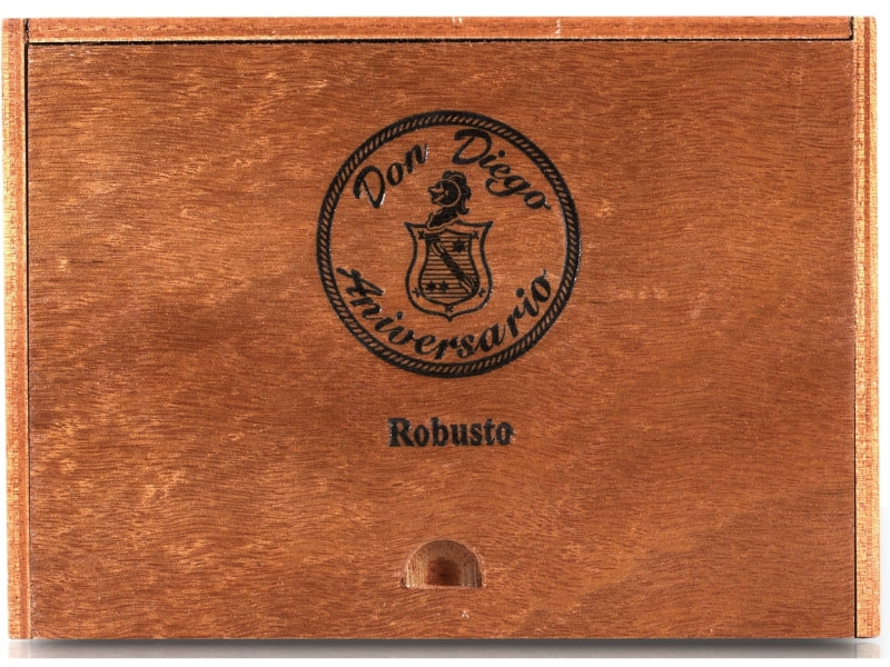 Gia-ca-cua-Xi-ga-Don-Diego-Aniversario-Robusto-hop-10-dieu Giá cả của Don Diego Aniversario Robusto