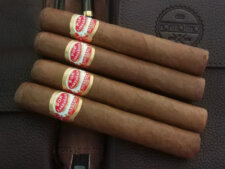 Mức giá của Por Larranaga Picadores