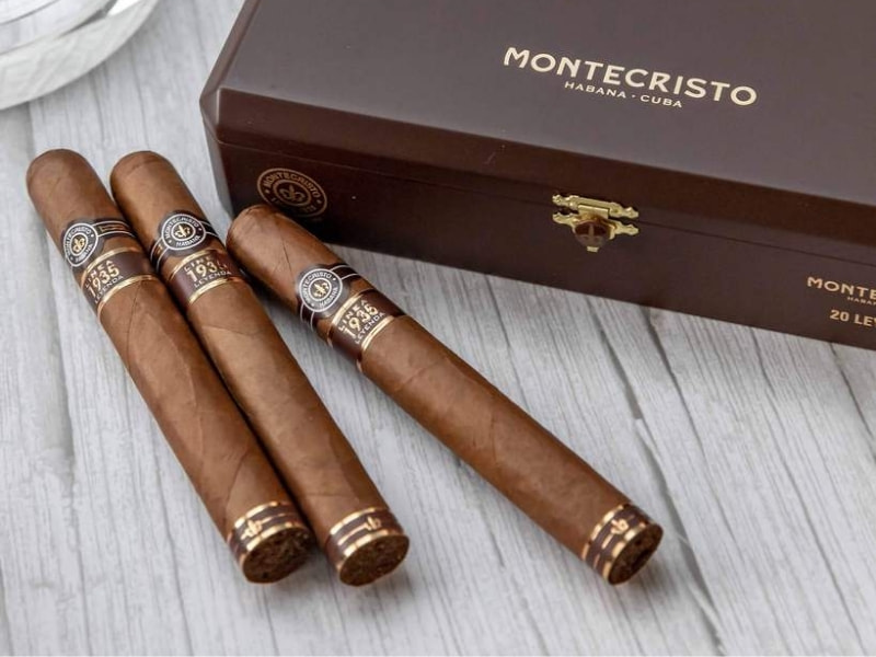 danh-gia-hinh-thuc-cua-xi-ga-Montecristo-Linea-1935-Leyenda Đánh giá hình thức của Montecristo Linea 1935 Leyenda
