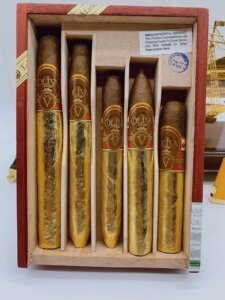 Oliva V Special Sampler dát vàng sang trọng và đẳng cấp