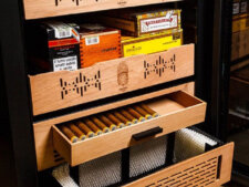 Tủ bảo quản giúp giữ xì gà luôn trong tình trạng thơm ngon nhất