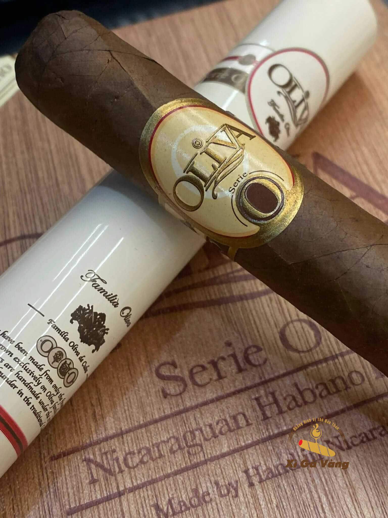 Oliva Serie O Toro Tubos là xì gà nguyên chất của người Cuba cổ điển