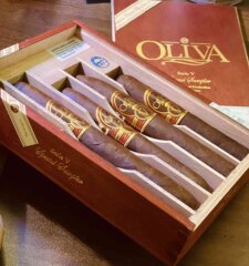 Xì Gà Vàng bán Oliva V Special Sampler giá tốt