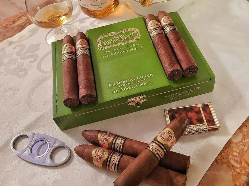 hop-go-mau-xanh-sang-trong Hộp gỗ màu xanh sang trọng