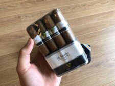 Hương vị sâu lắng khi điếu xì gà cháy dần