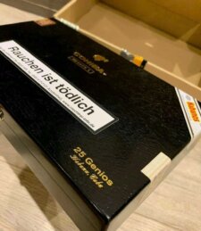 Sản phẩm Xì gà Cohiba Maduro 5 hộp gỗ 25 điếu