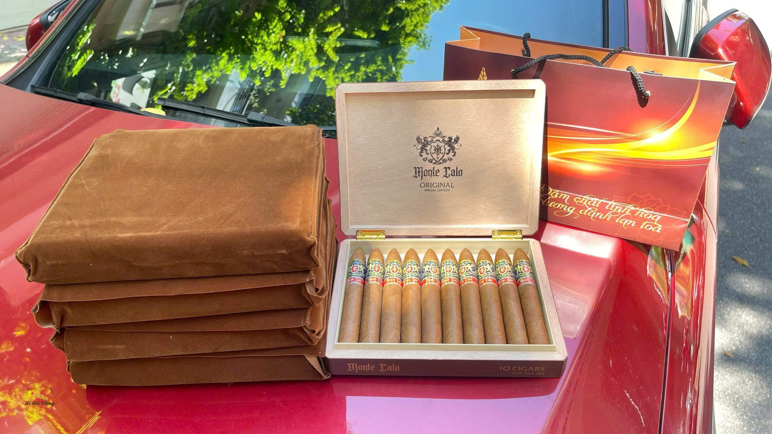 xiga-monte-calo54 Điếu Monte Calo 54, wrapper đậm và đường gân nhỏ.