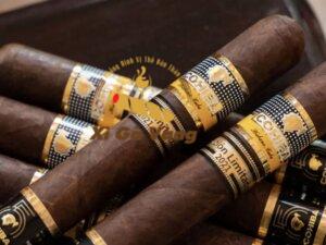 Nhiều người mới thường hút xì gà Cuba quá nhanh.